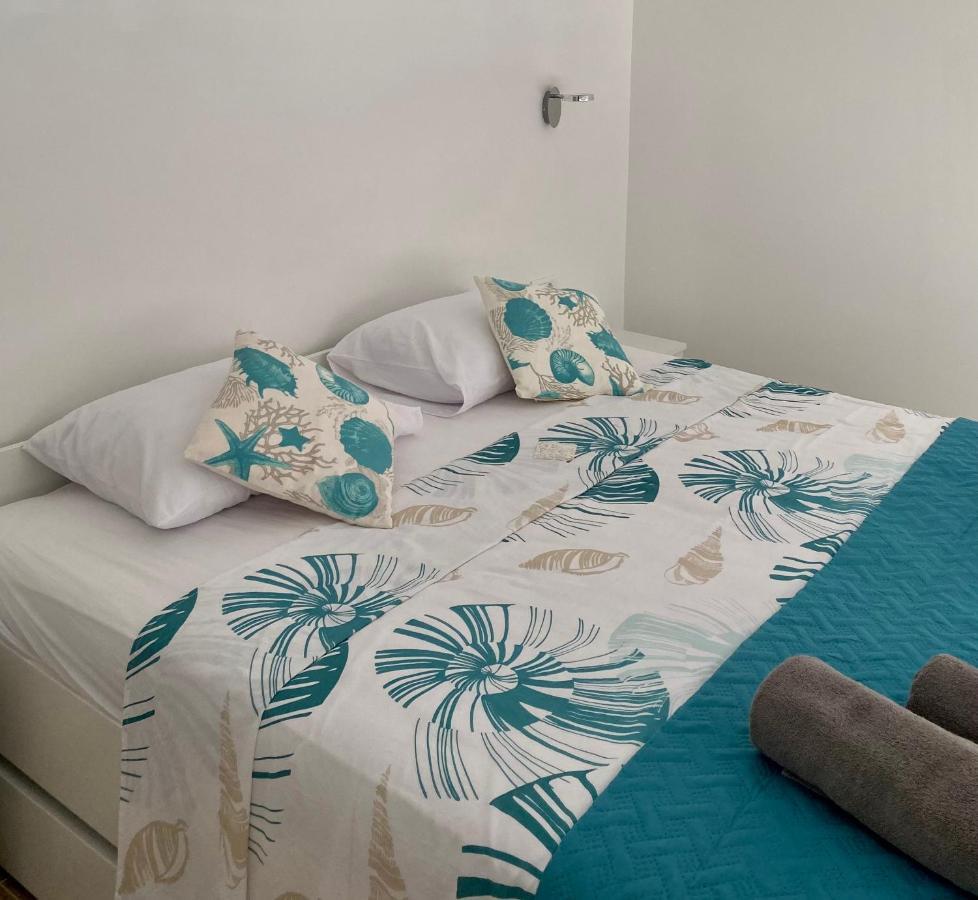 Apartmani Begic 1 I 2 Barbat na Rabu Buitenkant foto